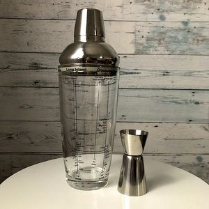 Glass Cocktail Shaker w/ Double measuring jigger